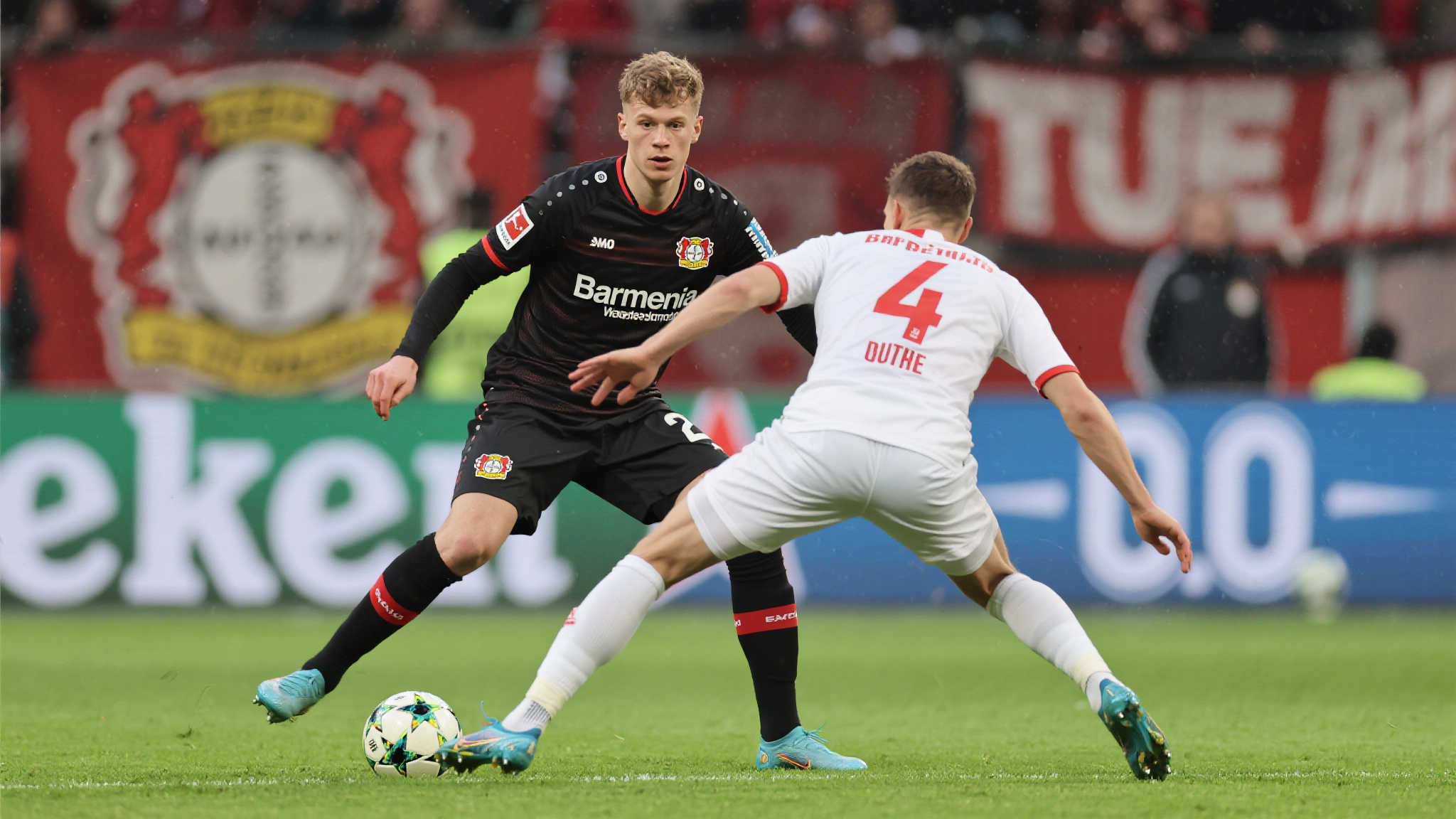 对于需要加强后防深度并追求稳定发挥的勒沃库森而言，